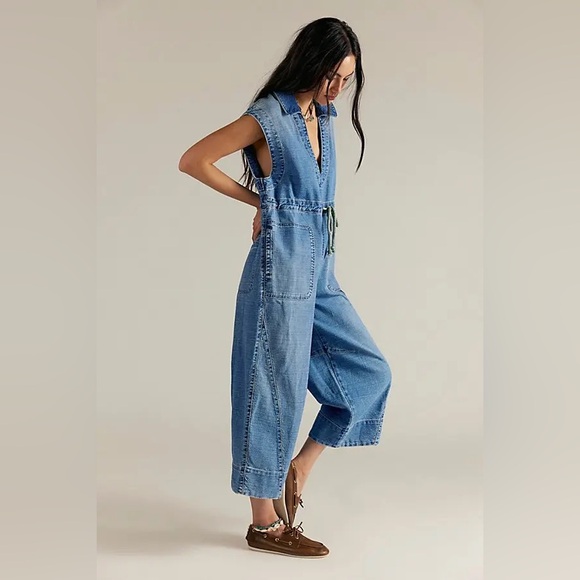 NWT Free People Lantana Cropped Denim Coverall Jumpsuit - Picture 3 of 7